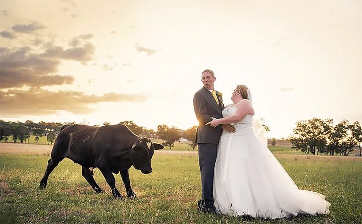 25 of the Most Ridiculous Wedding Photos