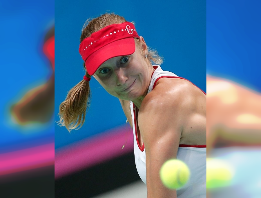 Side-Splitting Moments: 25 Hilarious Photos from Women's Tennis