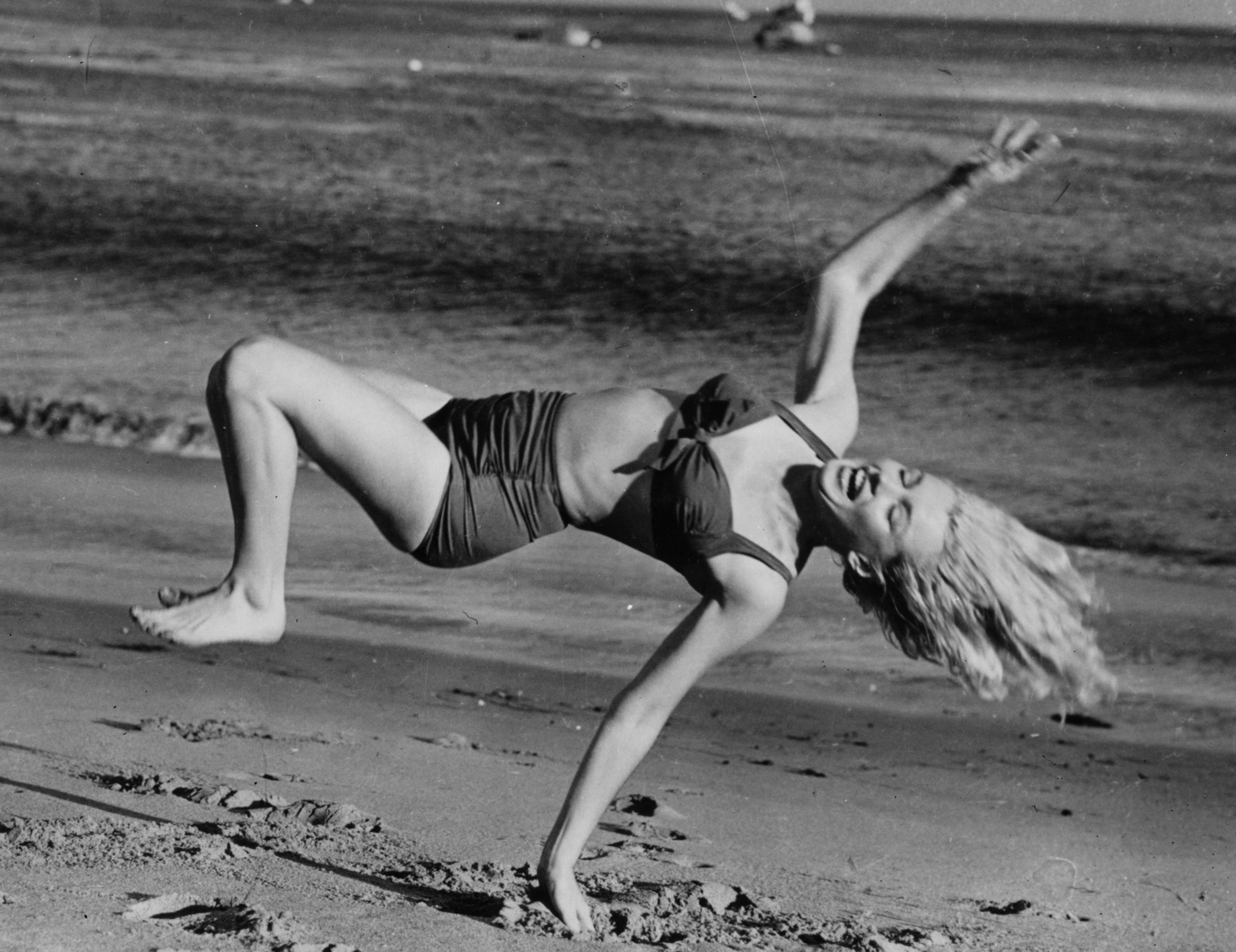 Timeless Treasures: Charming Retro Shots from the Beach