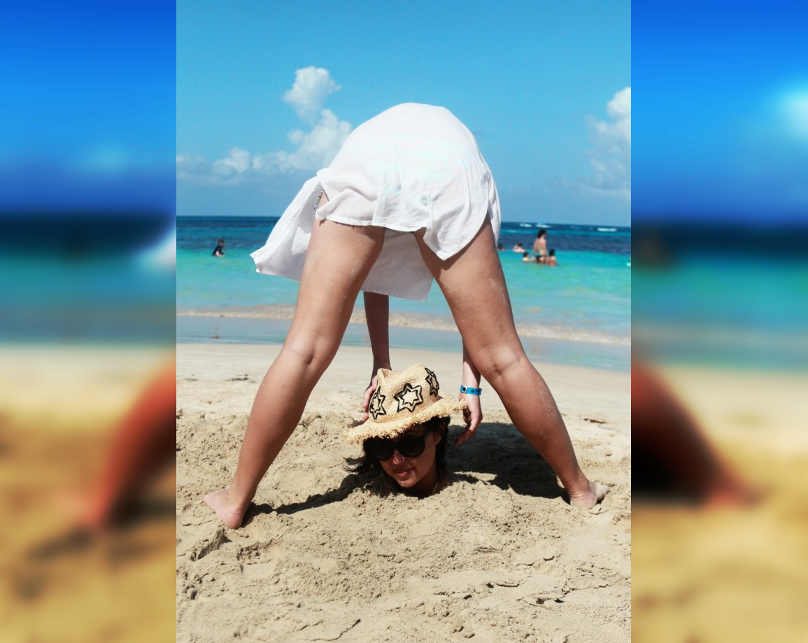 Beach Bloopers: Hilarious Moments Caught on Camera