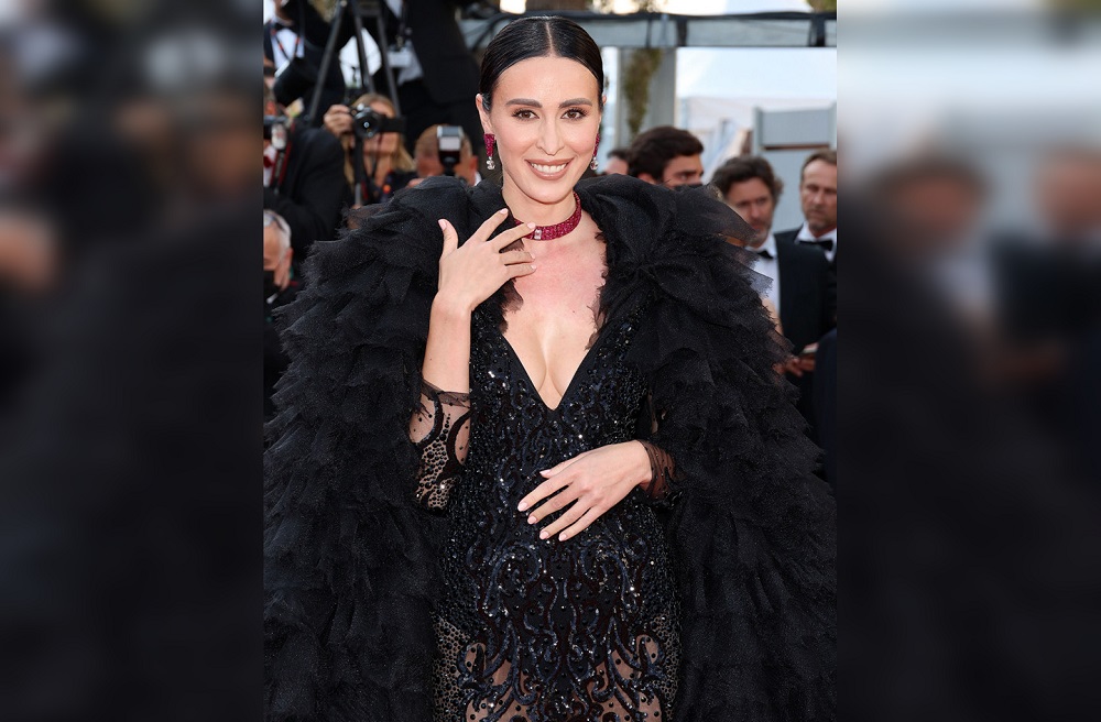 Celebrity Bling: Stunning Jewelry Collection